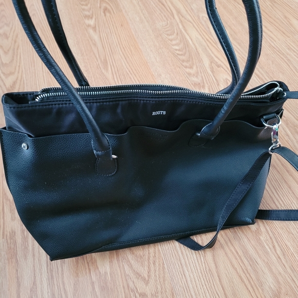 2/$40 Roots purse when added to a bundle - Picture 1 of 2